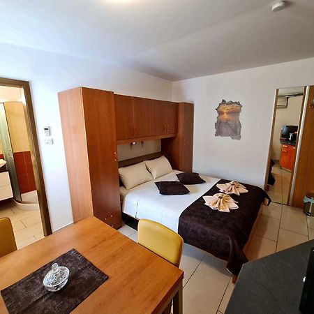 Restaurant & Apartments Getaway Pri Kobalu Vipava Værelse billede
